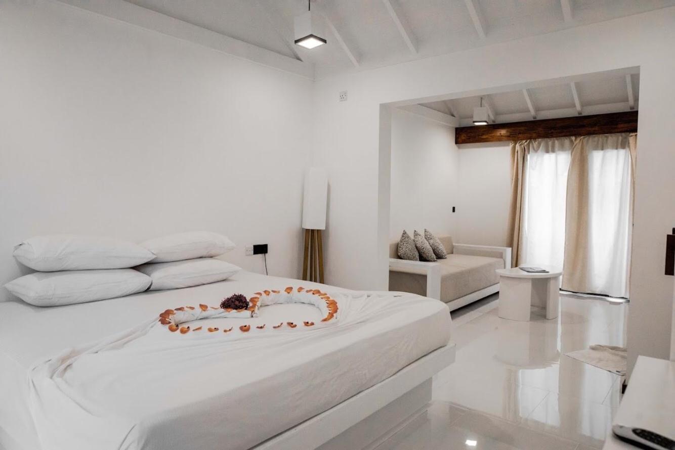 Brickwood Ganduvaru Private Villas Rasdhoo Стая снимка